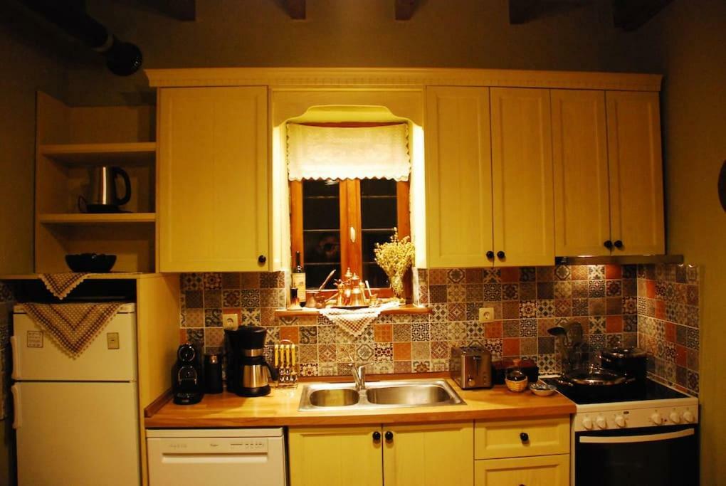 Vernon Villa Stone 1887 Kesriye Dış mekan fotoğraf